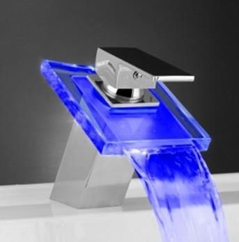 Однорычажный смеситель-водопад с LED подсветкой